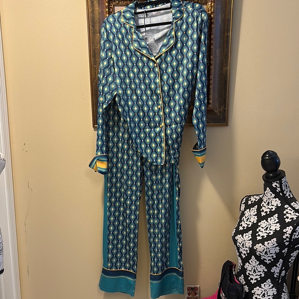 Averie 3-piece buttoned long sleeve top + elastic waist drawstring pocket pants